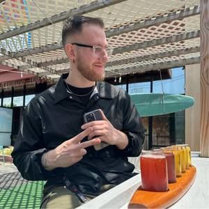 Meet your Posher, Erik